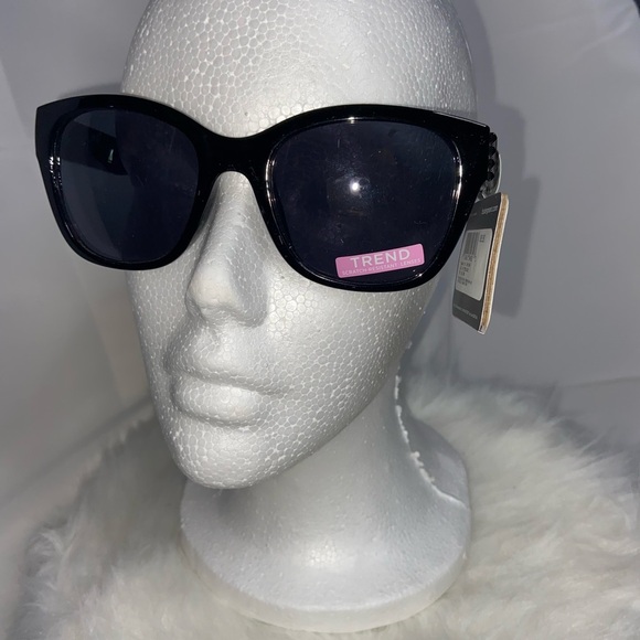 New! Foster Grant Sunglasses TREND - Picture 1 of 6
